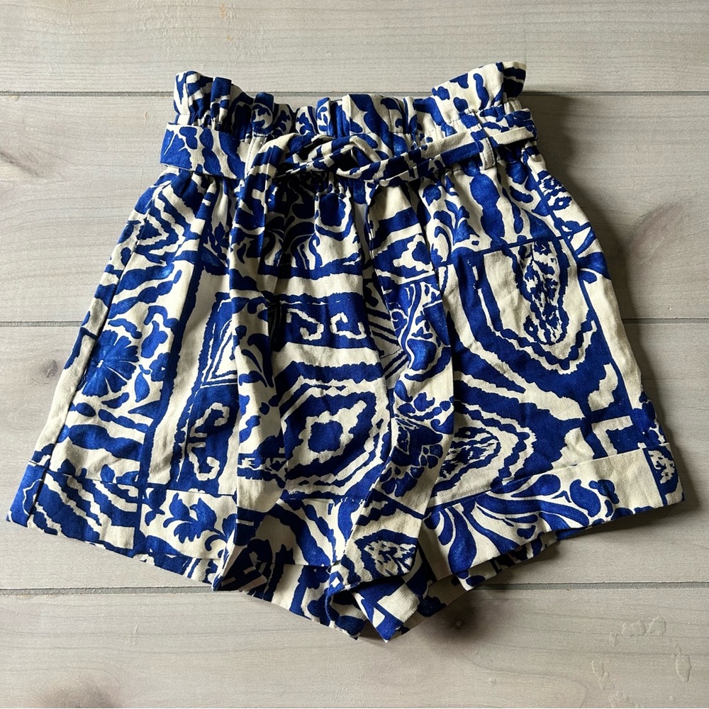 NWOT Zara High Waisted Blue and White Tie Elastic Waist Paper Bag Shirts